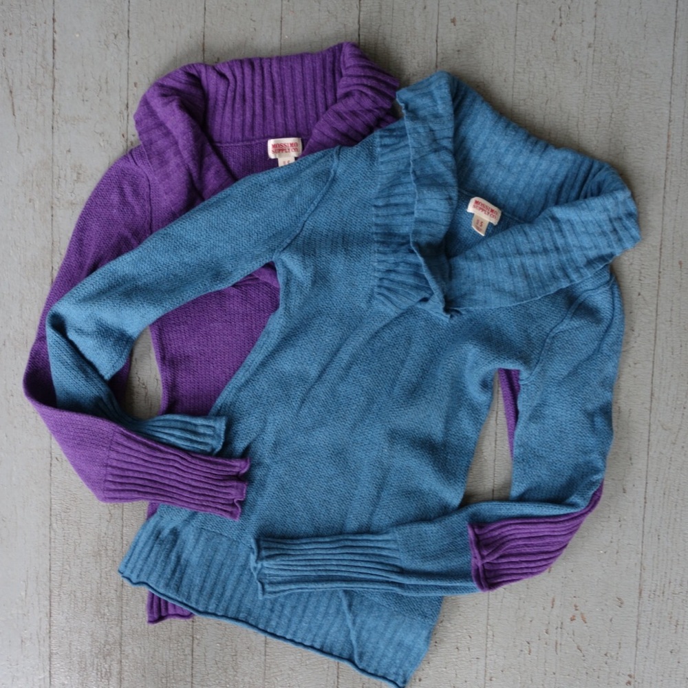 Lot of 2 Mossimo sweaters